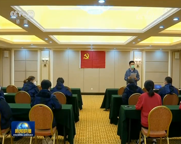 中國抗疫斗爭的生動(dòng)實(shí)踐：讓黨旗在抗疫斗爭一線高高飄揚(yáng)