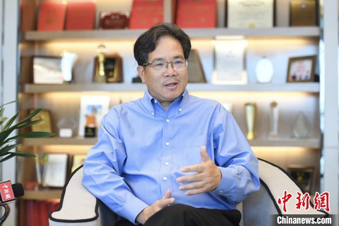 全國人大代表建議逐步禁止產(chǎn)、銷電子煙