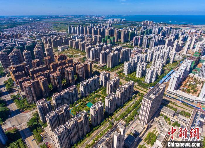 資料圖：航拍某房地產(chǎn)項(xiàng)目。 駱云飛 攝